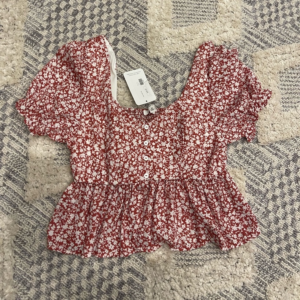 Love Tree Over Joyed Maroon Pink White Floral Boho Blouse Top Medium NWT